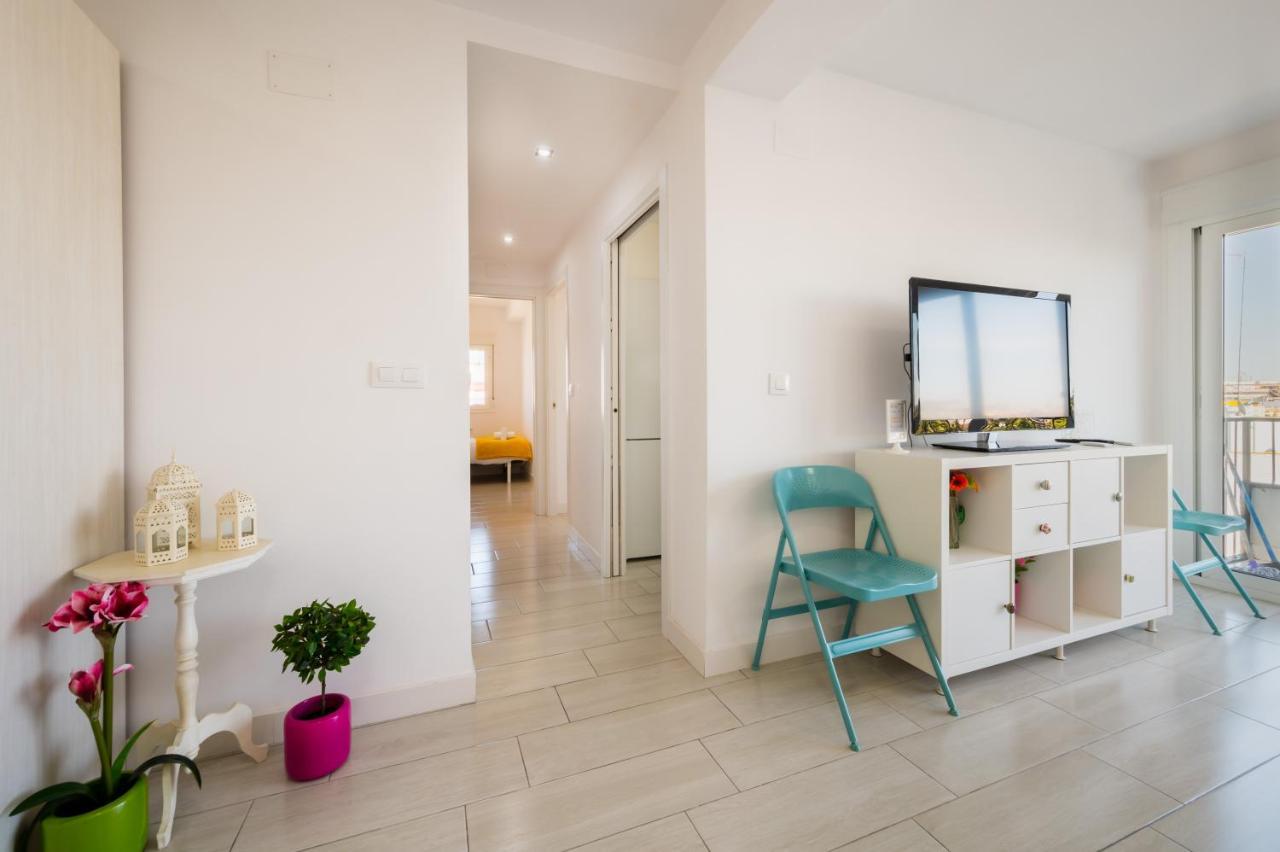 Wide And Colourful- 3Bd 1Bth- Triana Apartment เซบีญา ภายนอก รูปภาพ