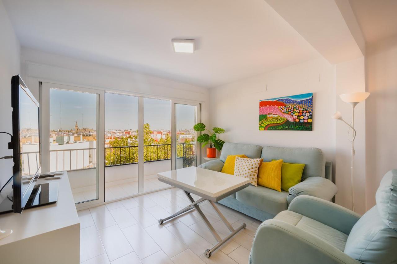 Wide And Colourful- 3Bd 1Bth- Triana Apartment เซบีญา ภายนอก รูปภาพ