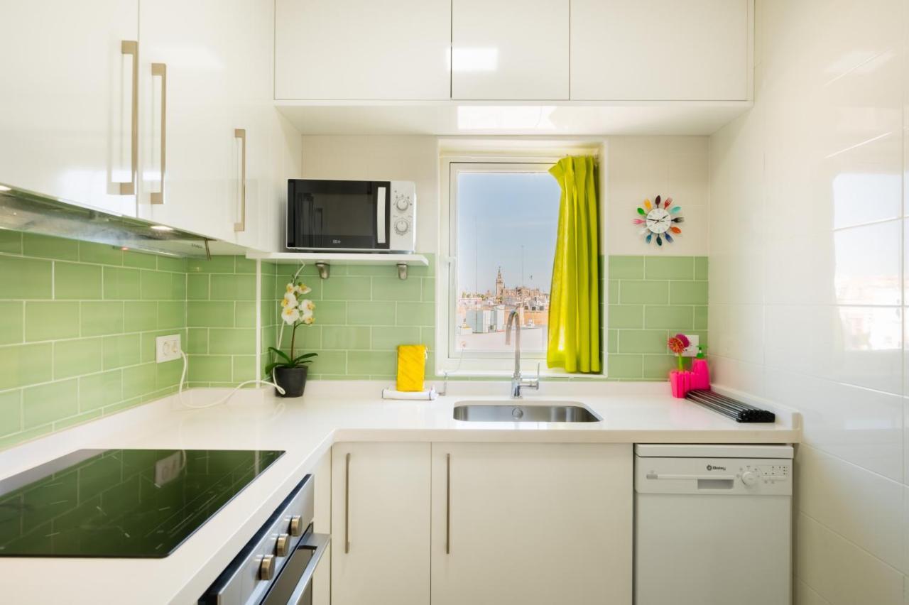 Wide And Colourful- 3Bd 1Bth- Triana Apartment เซบีญา ภายนอก รูปภาพ