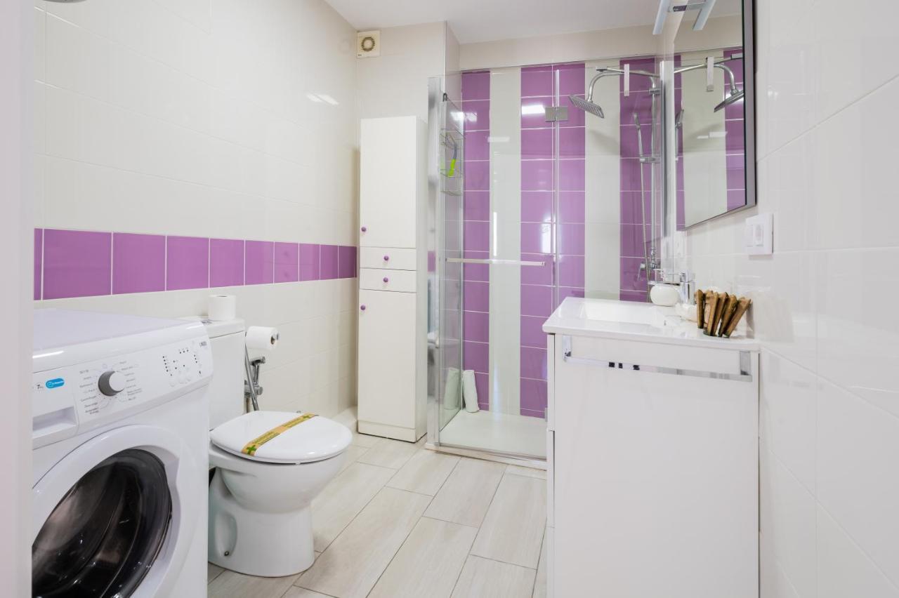 Wide And Colourful- 3Bd 1Bth- Triana Apartment เซบีญา ภายนอก รูปภาพ