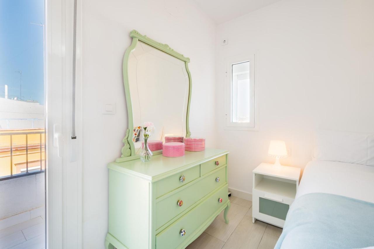 Wide And Colourful- 3Bd 1Bth- Triana Apartment เซบีญา ภายนอก รูปภาพ